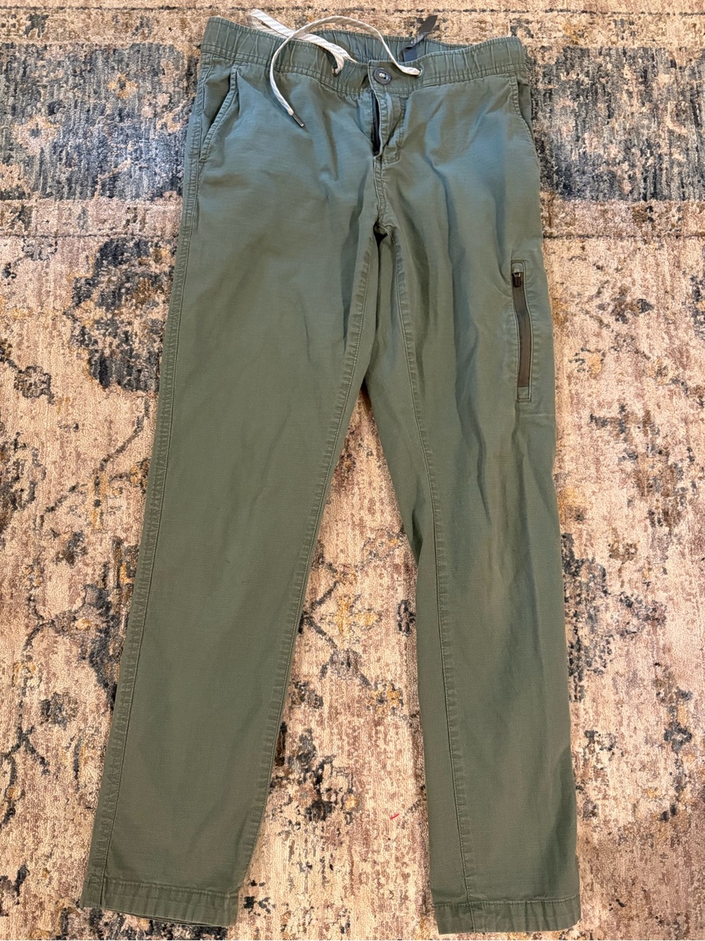 Vuori Olive Green Drawstring Cargo Pants